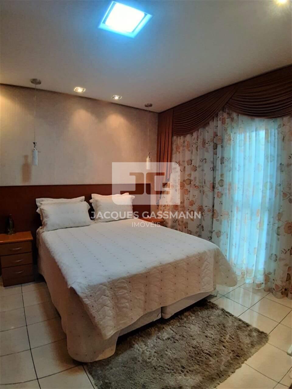 Sobrado à venda no bairro Vila Príncipe de Gales Santo André: