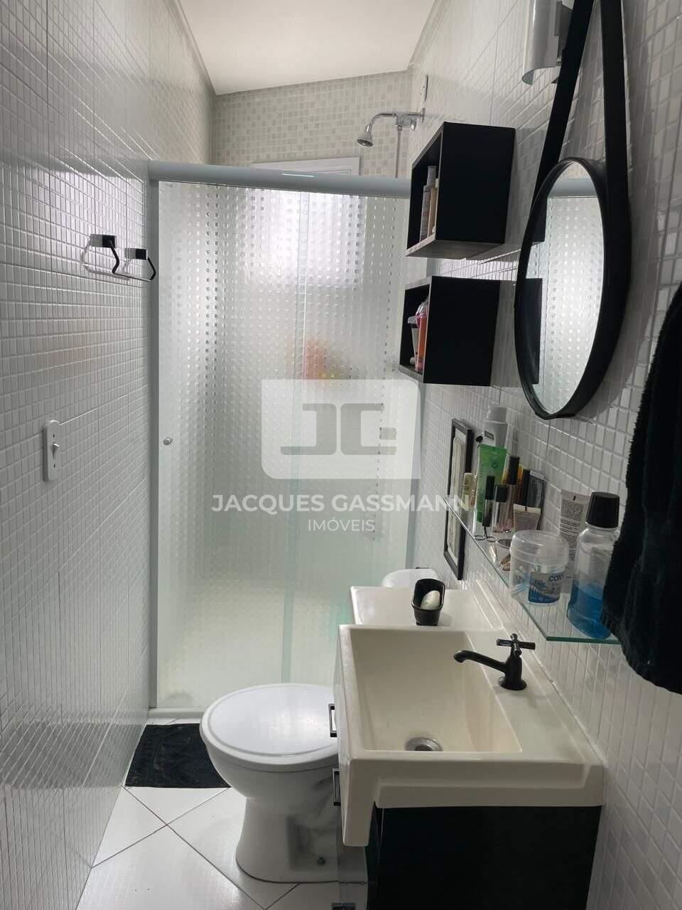 Sobrado à venda no bairro Jardim Santo Antônio Santo André: