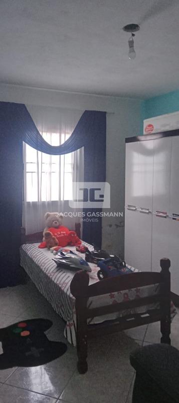 Sobrado à venda no bairro Jardim Siriemas Bofete: