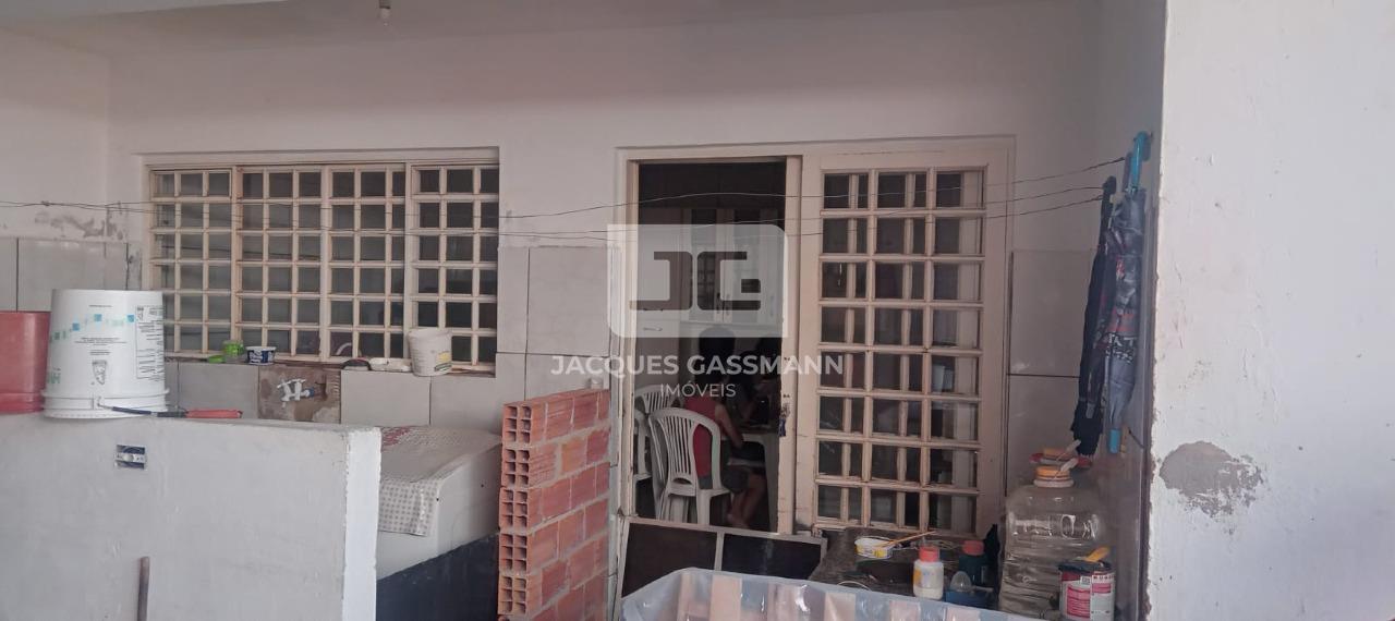 Sobrado à venda no bairro Jardim Siriemas Bofete: