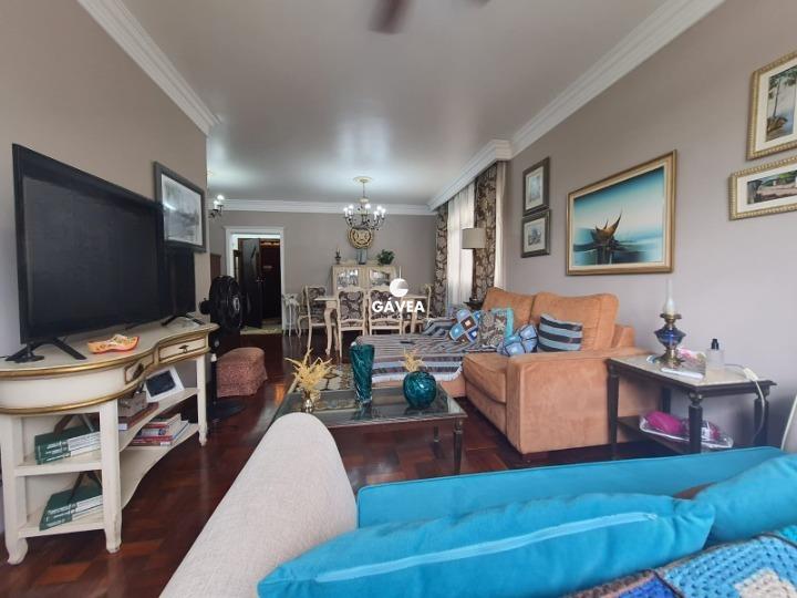 Apartamento à venda no Ponta da Praia: 