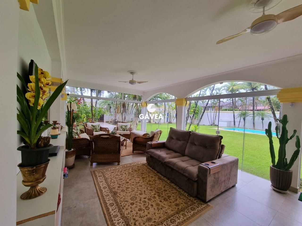 Casa à venda no Balneário Praia do Pernambuco: 