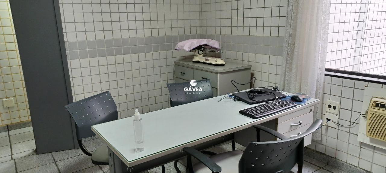 Casa para aluguel no Campo Grande: 