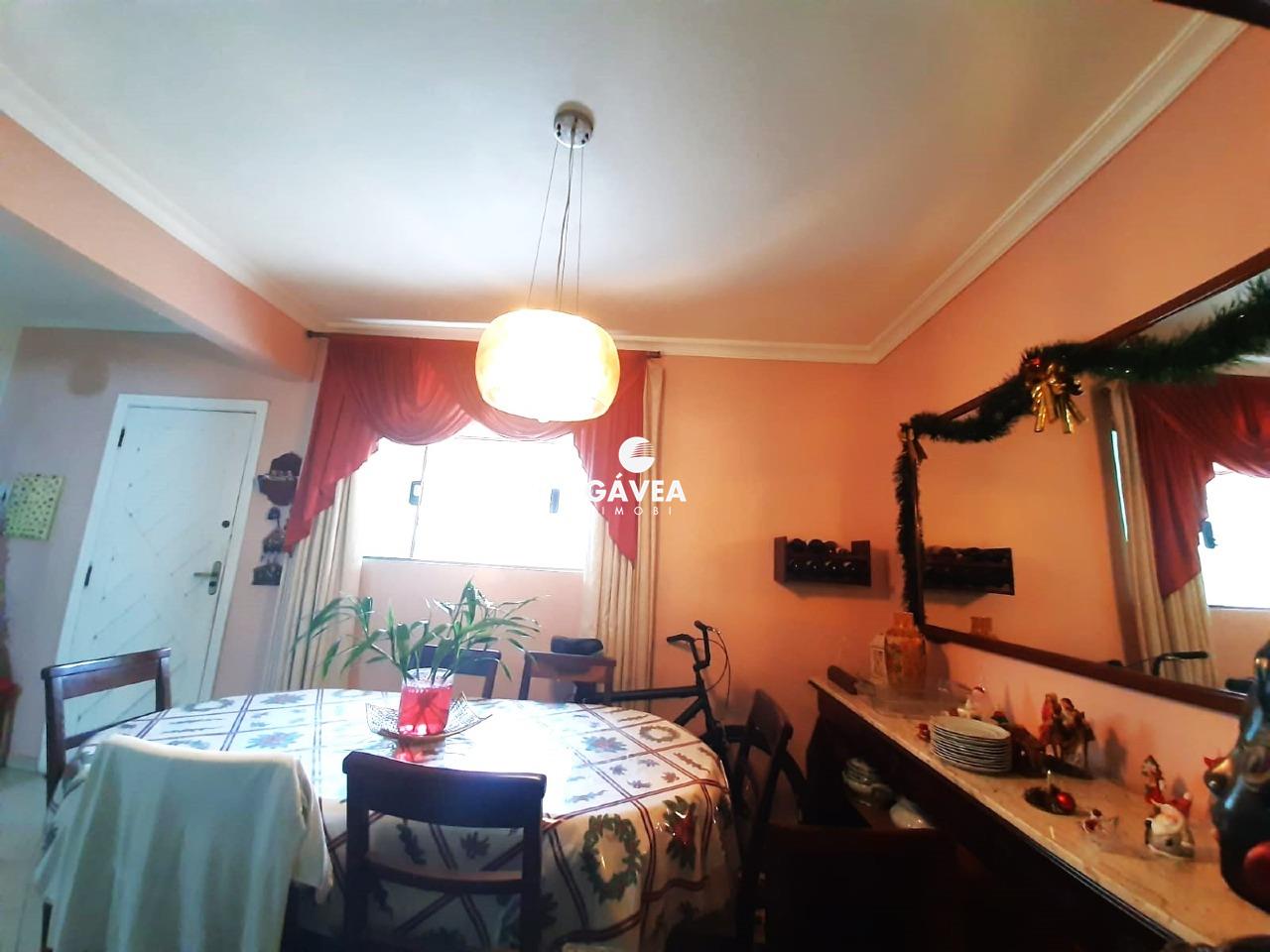 Casa à venda no Macuco: 