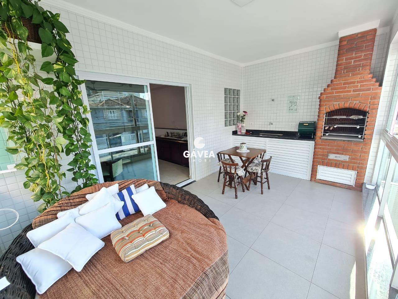 Casa à venda no Embaré: 