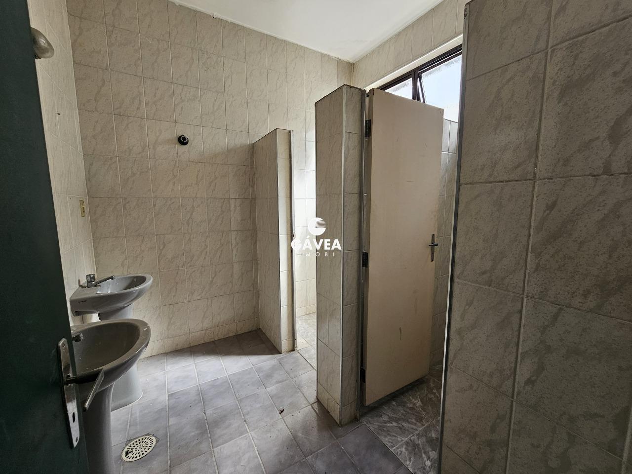 Prédio à venda no Vila Mathias: 