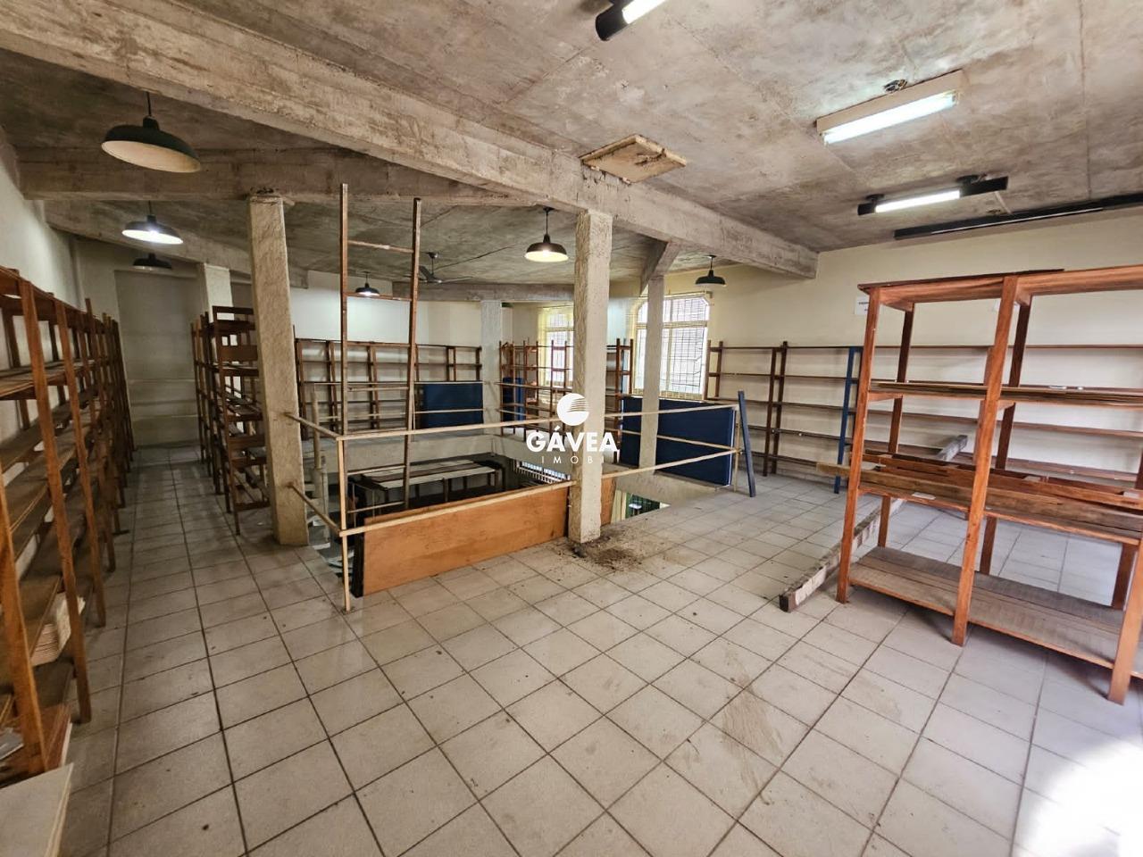 Prédio à venda no Vila Mathias: 