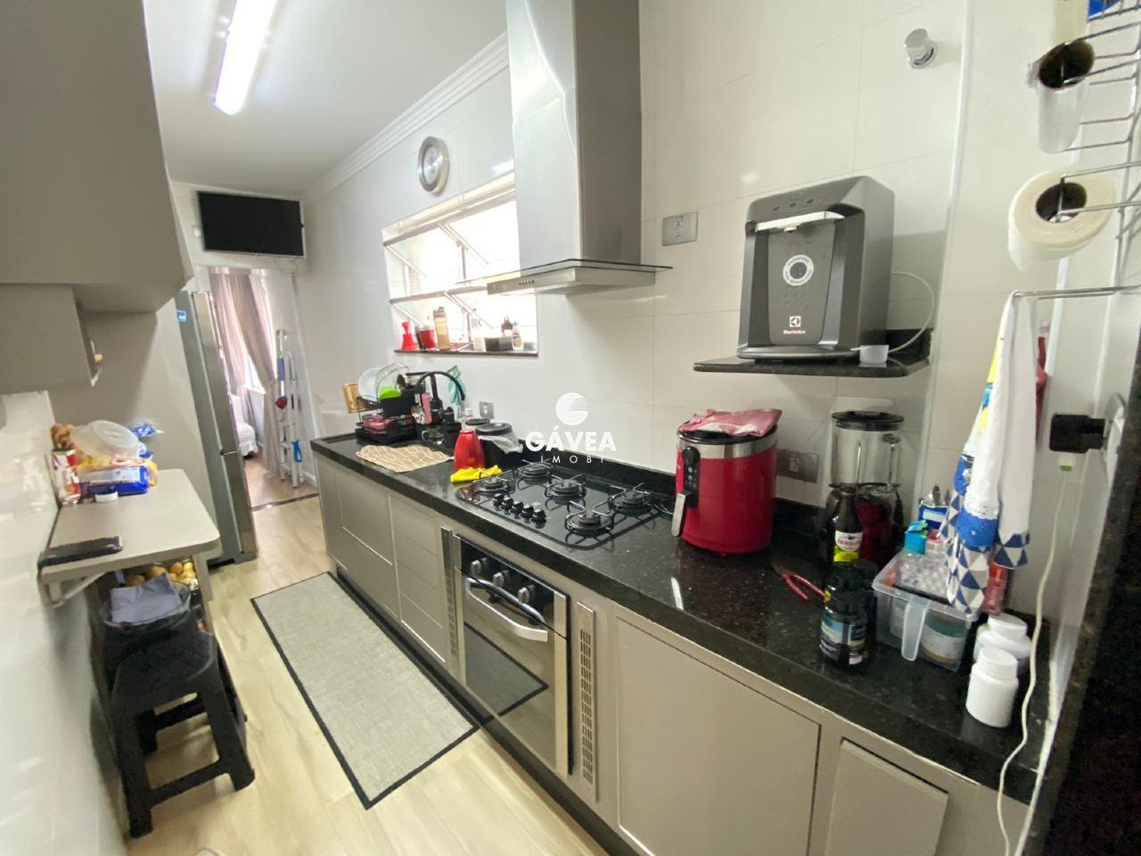 Apartamento à venda no Itararé: cozinha integrada com area de serviços