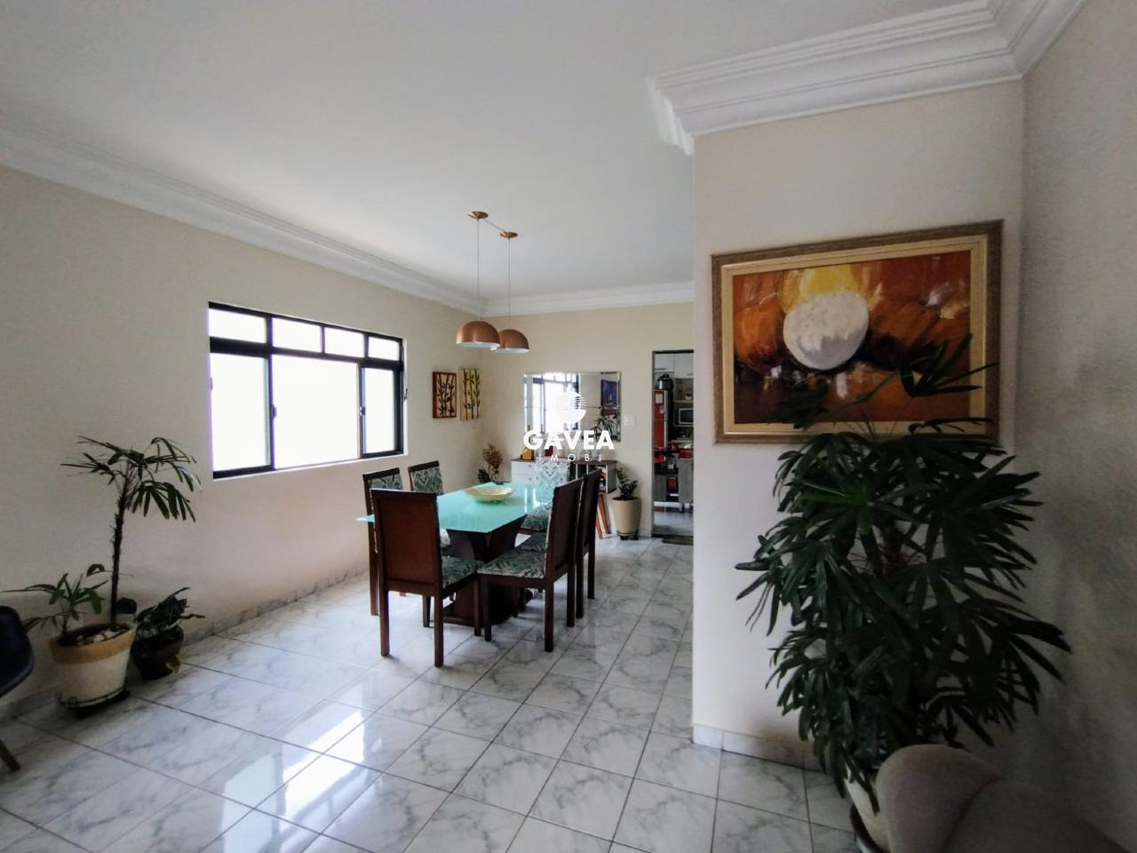 Sobrado à venda no Vila Valença: 