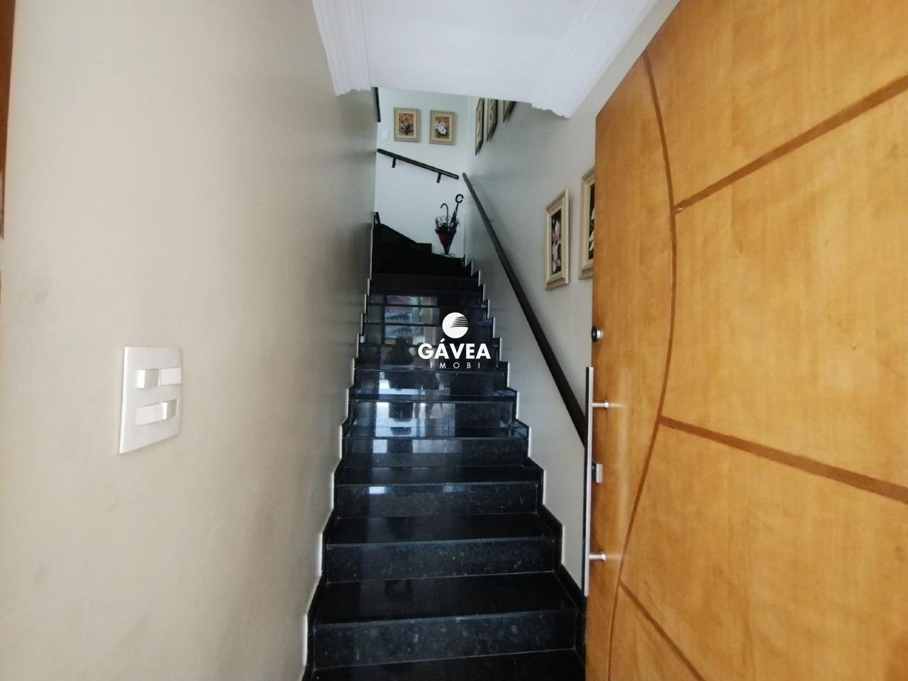 Sobrado à venda no Vila Valença: 