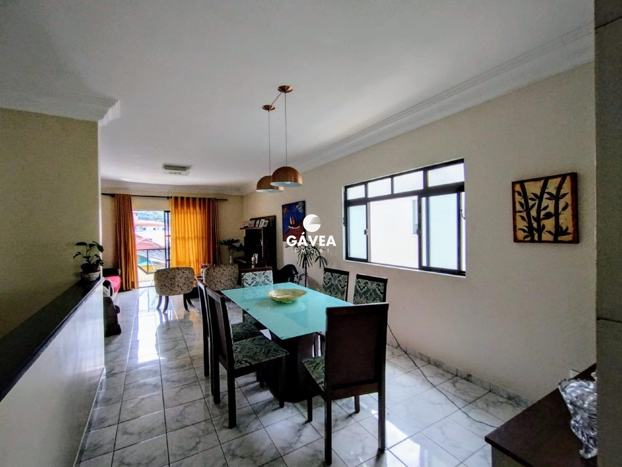 Sobrado à venda no Vila Valença: 