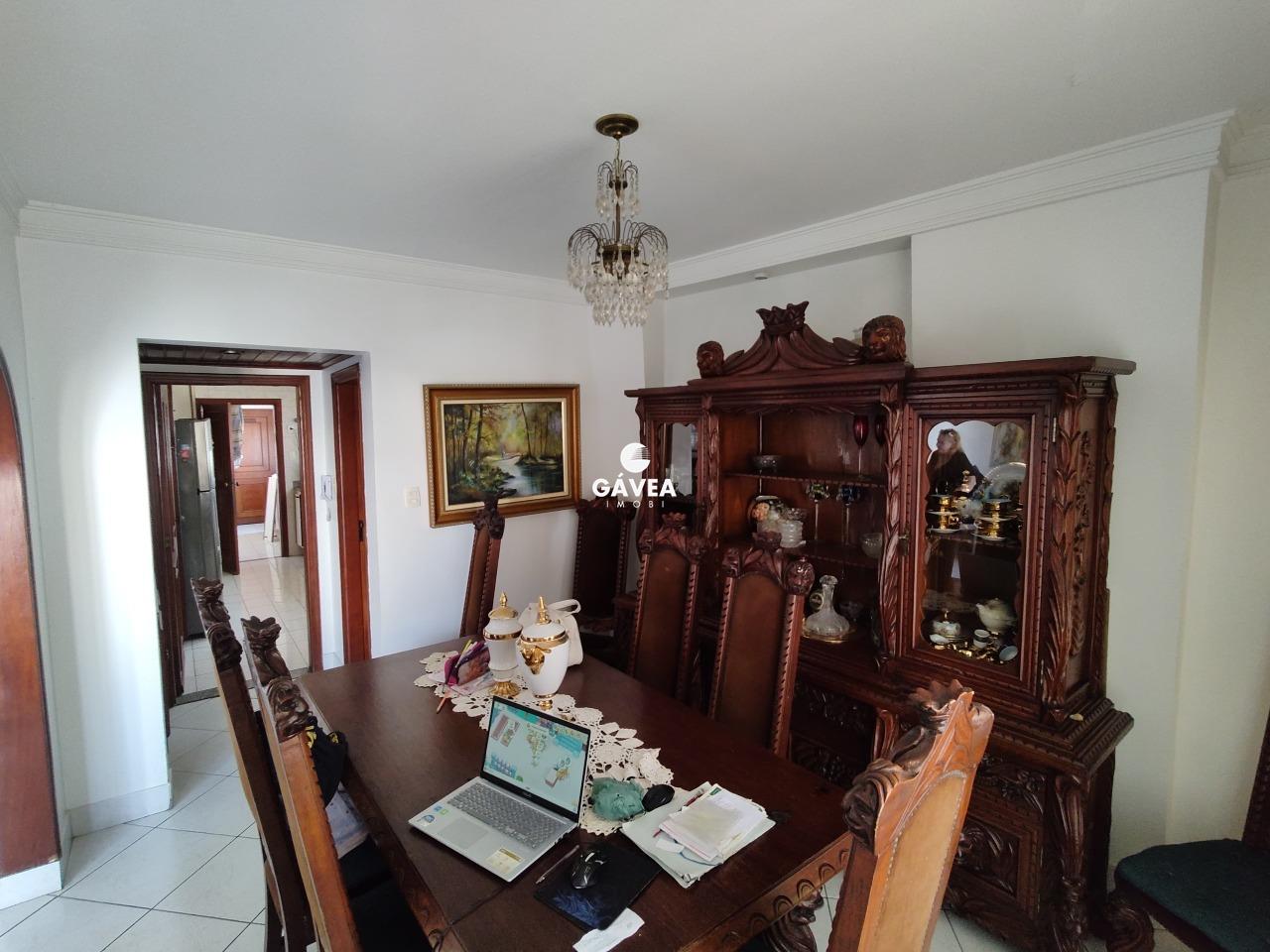 Apartamento à venda no Ponta da Praia: 