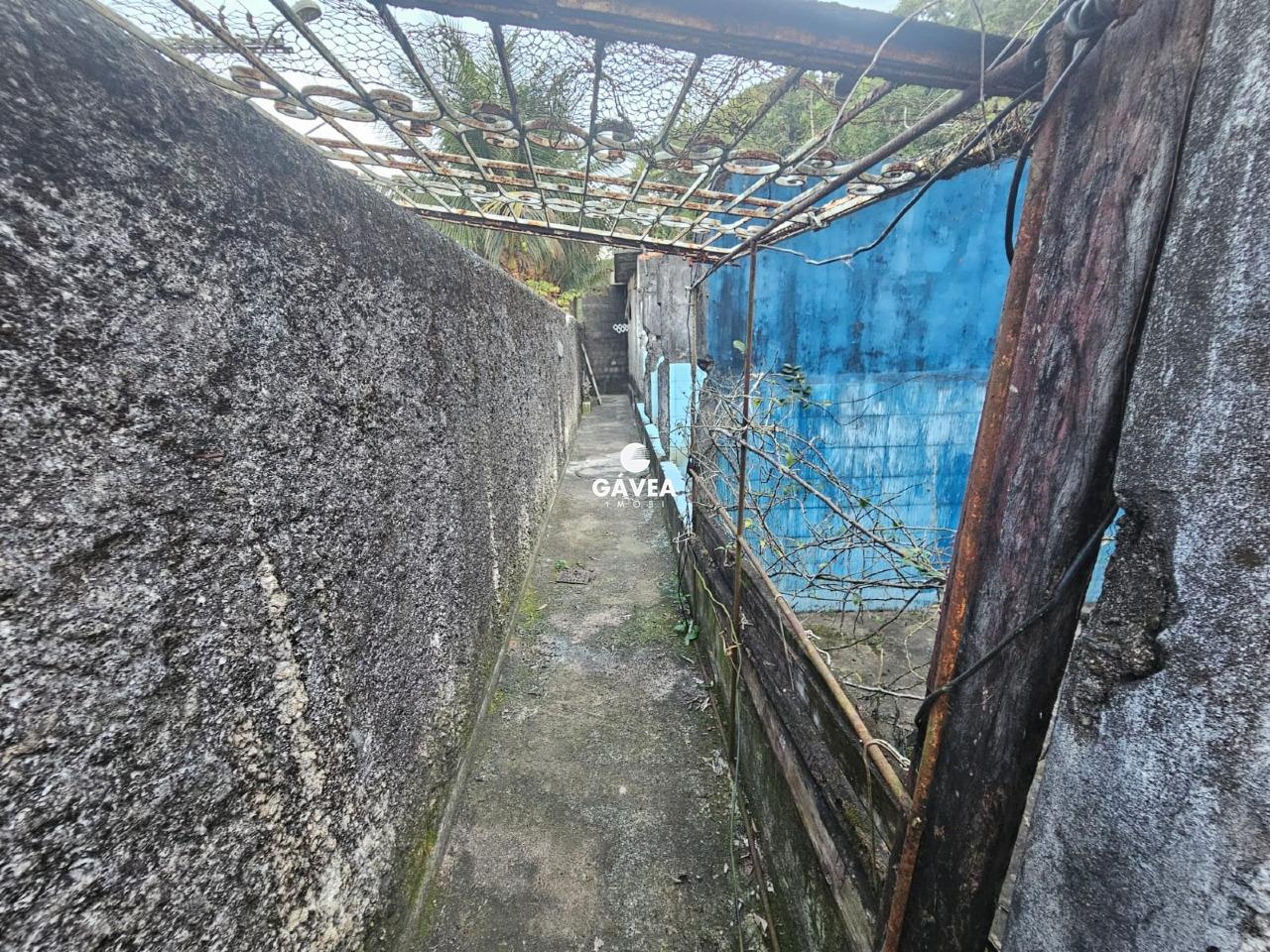 Terreno à venda no Morro dos Barbosas: 