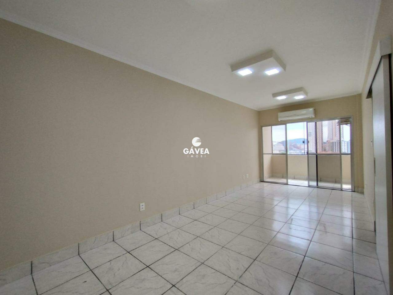 Apartamento à venda no Ponta da Praia: 