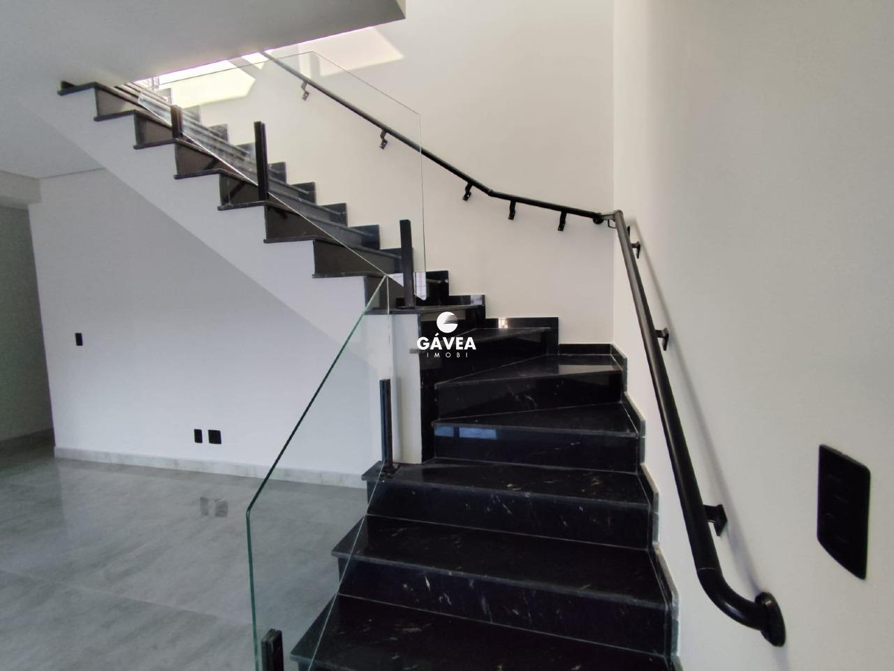 Casa à venda no Embaré: 