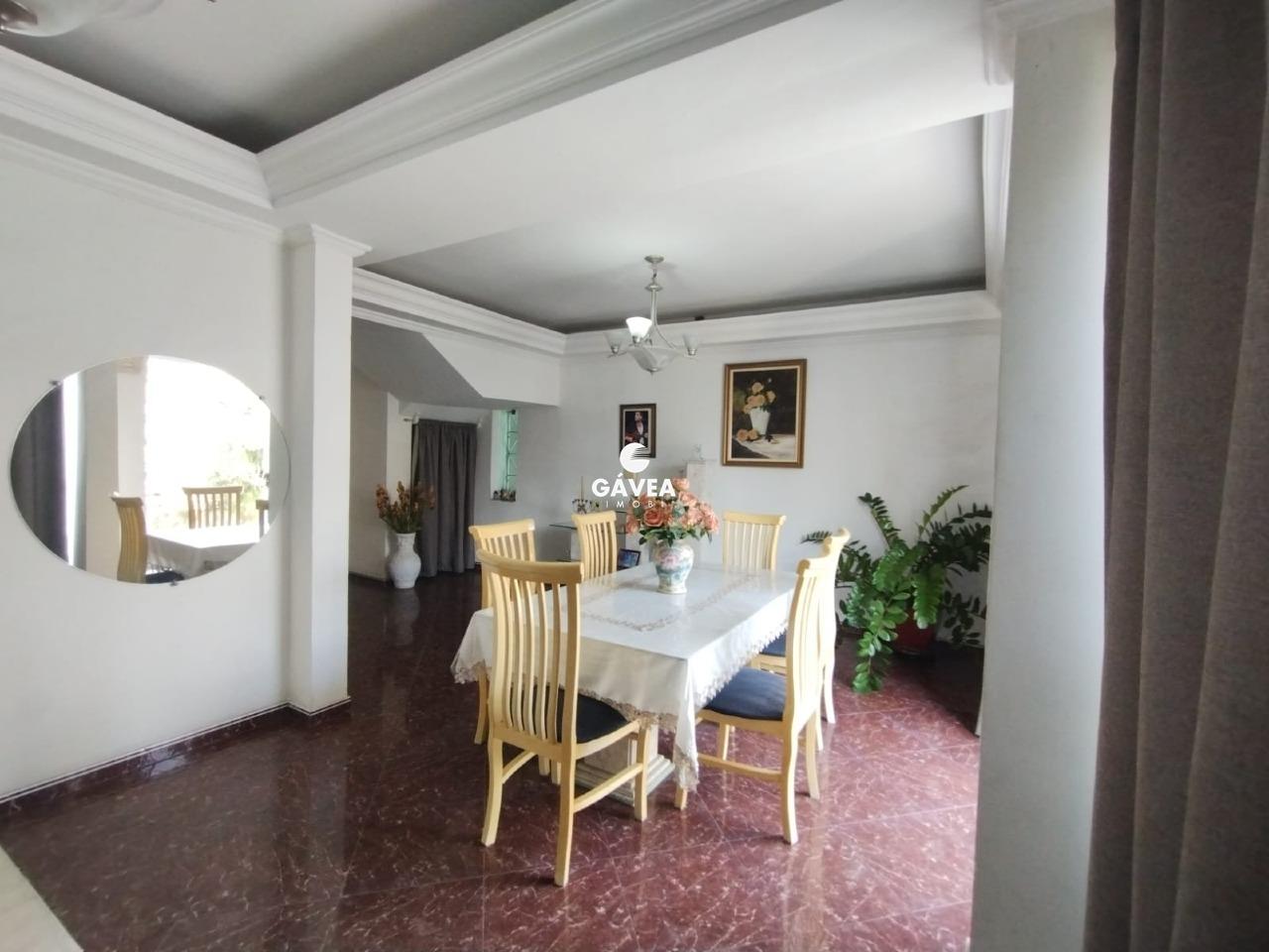 Casa para aluguel no Embaré: 