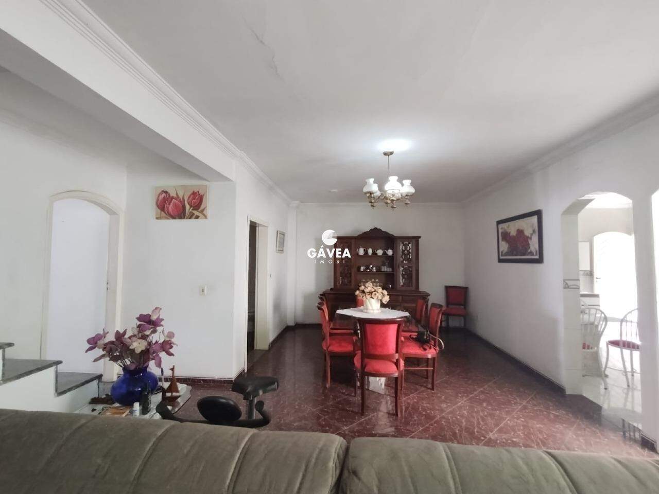 Casa para aluguel no Embaré: 