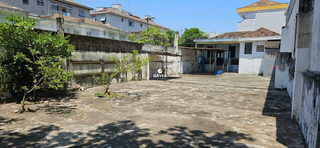 Terreno à venda no Aparecida: 