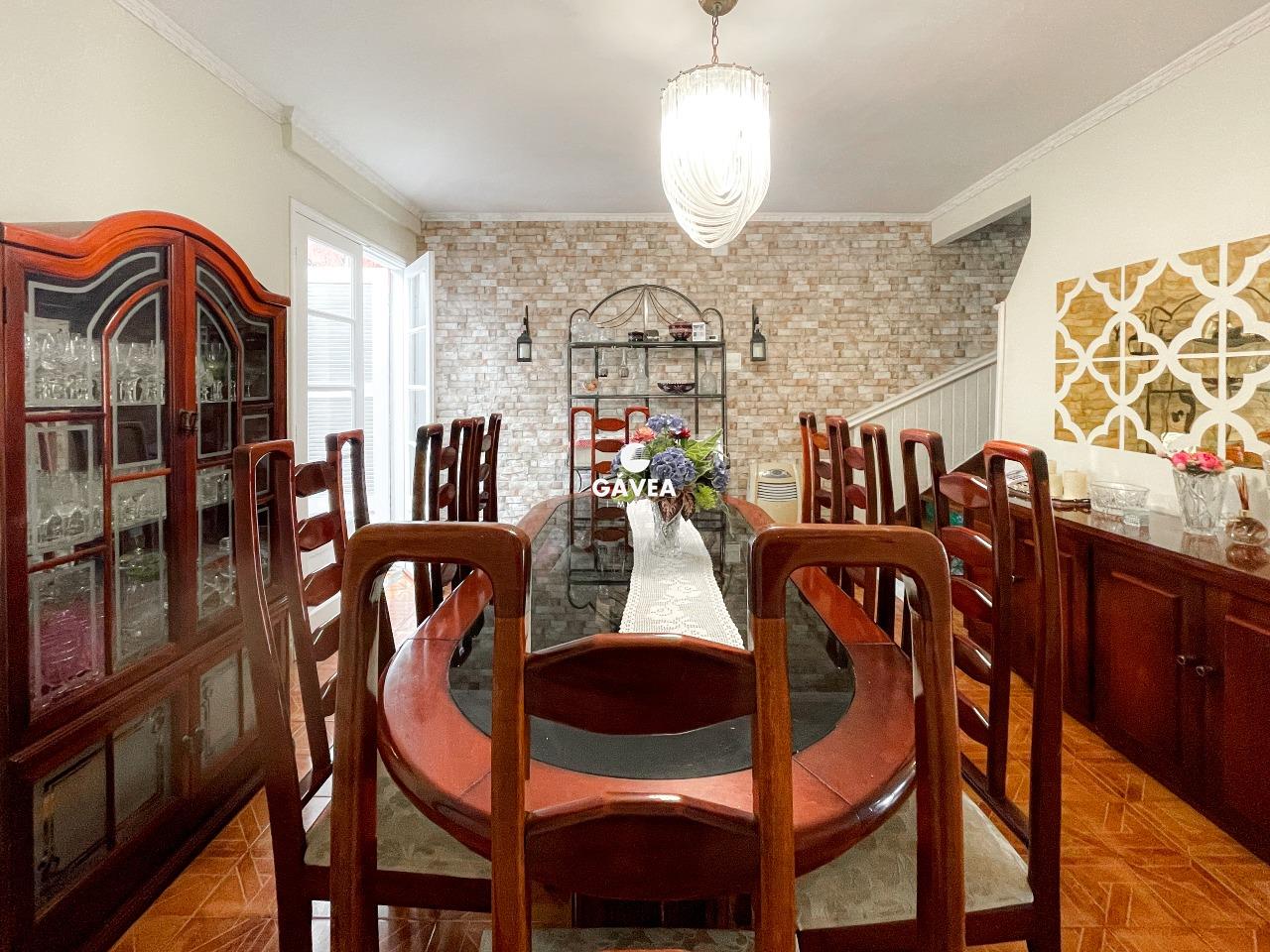 Sobrado à venda no Centro: 