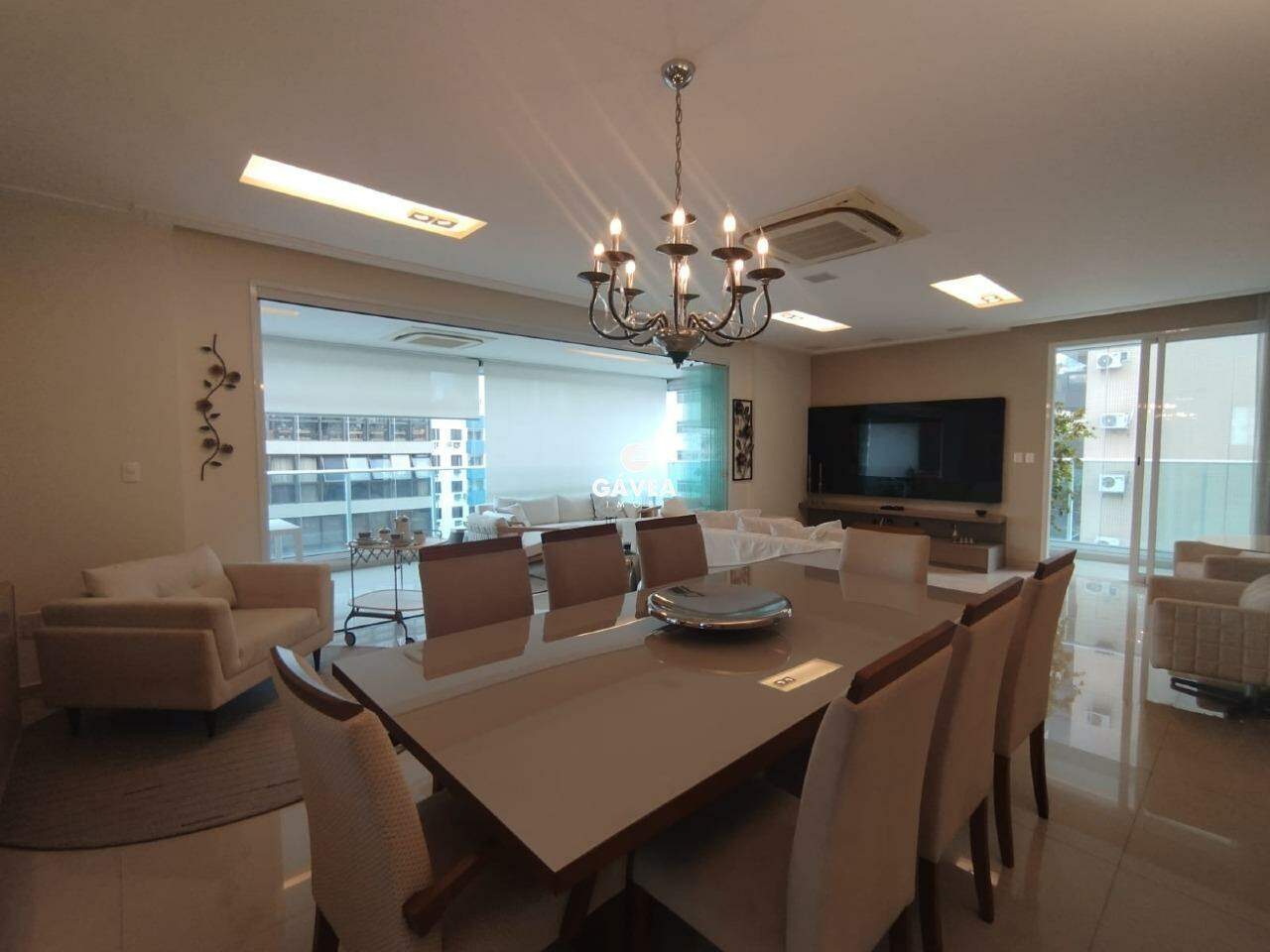 Apartamento à venda no Embaré: 