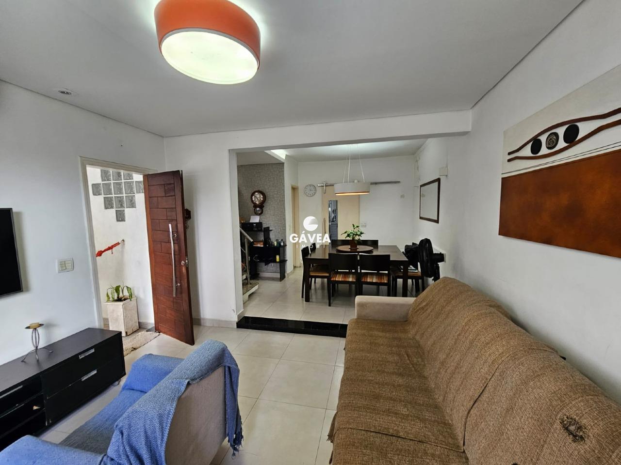 Sobrado à venda no Vila Valença: 