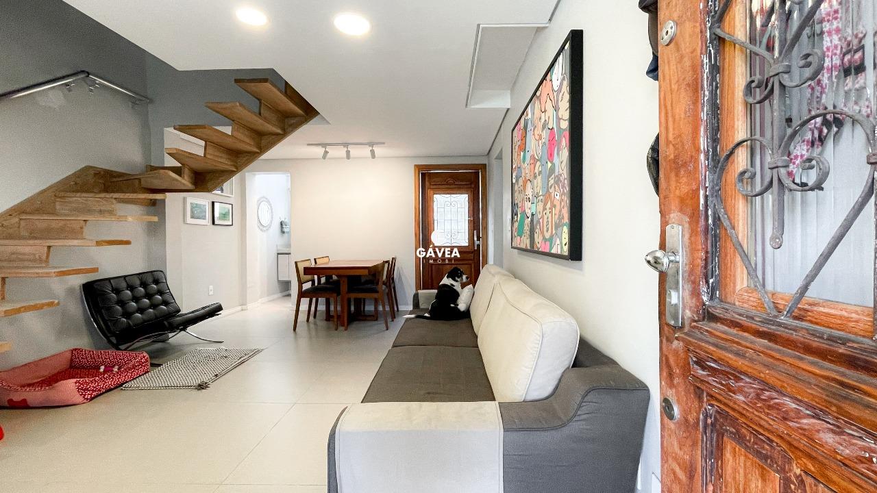 Sobrado à venda no José Menino: 