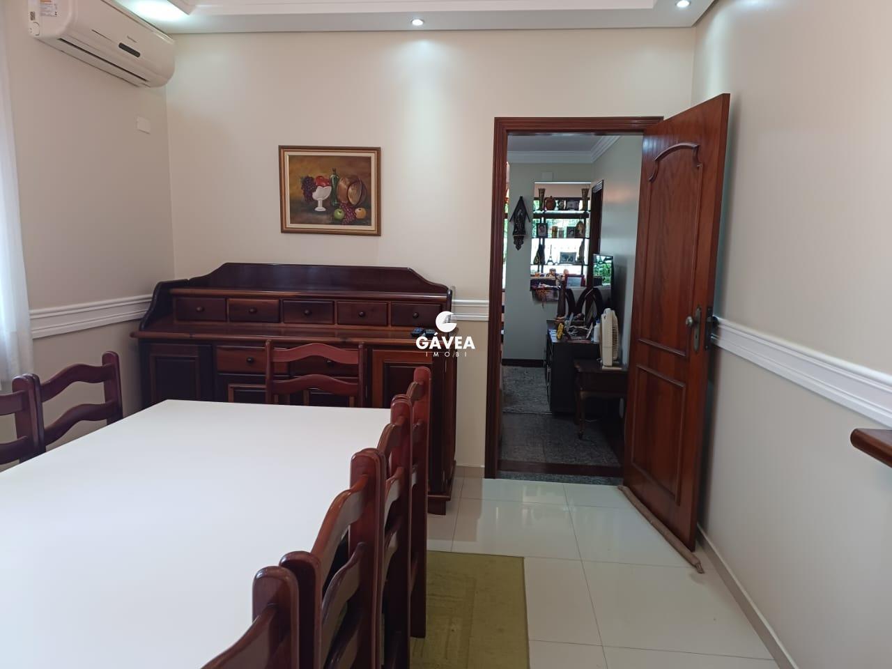 Casa para aluguel no Embaré: 