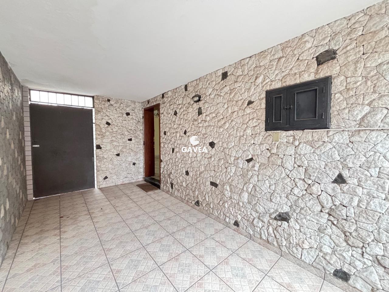 Sobrado à venda no Gonzaga: 