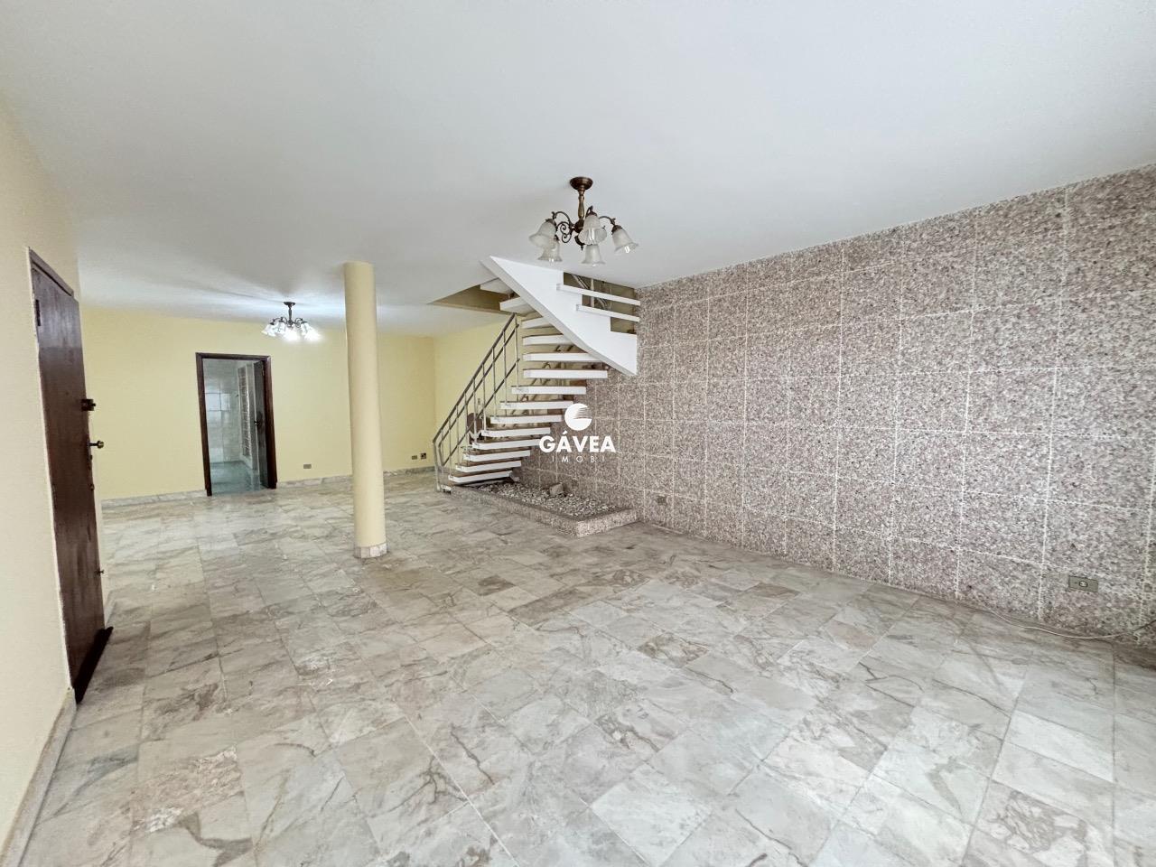 Sobrado à venda no Gonzaga: 