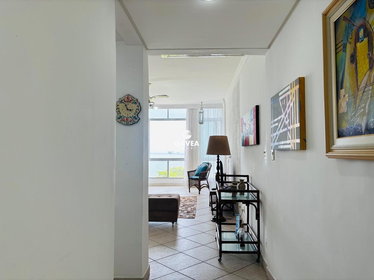 Apartamento à venda no Embaré: 