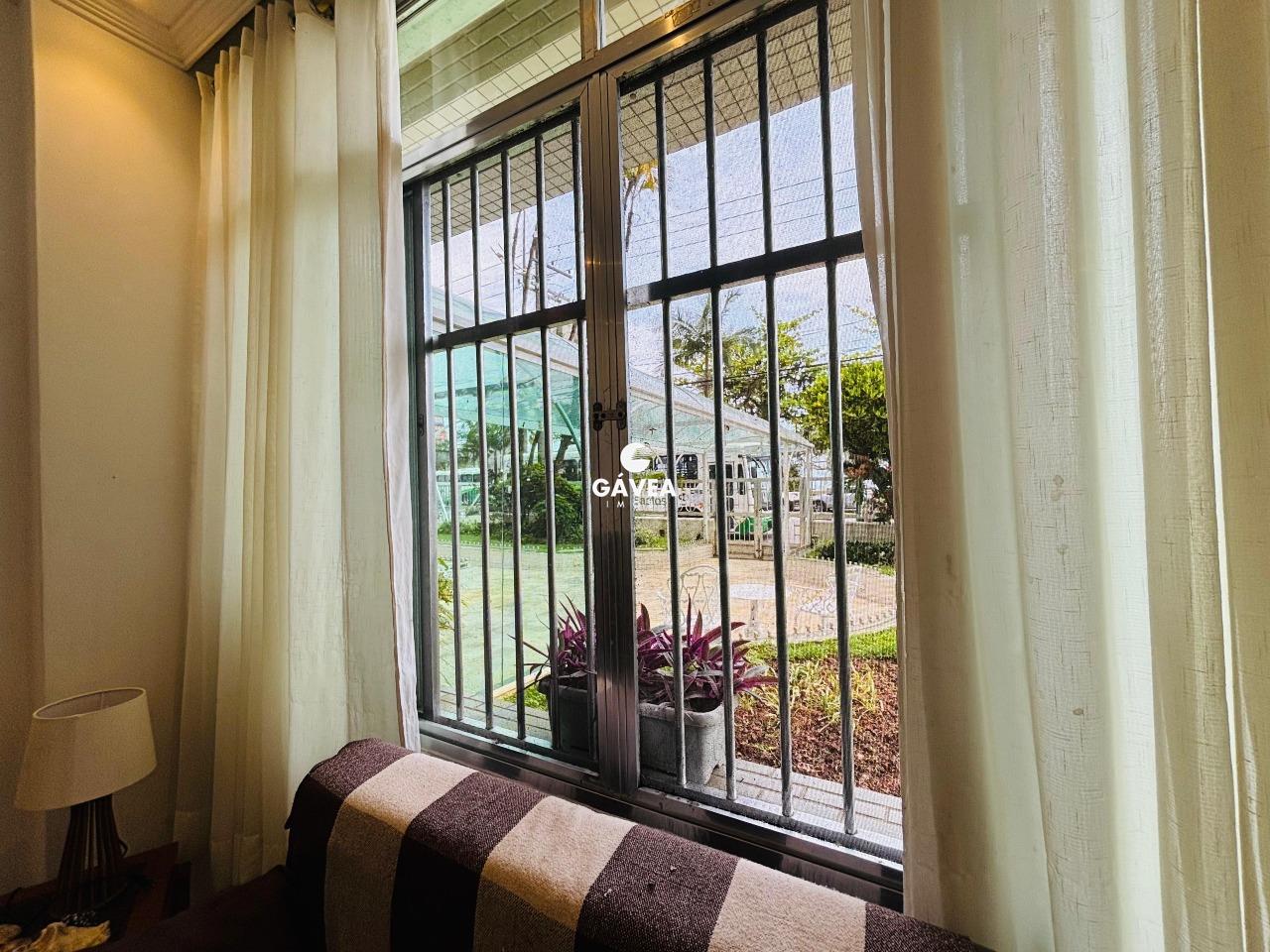 Apartamento à venda no Embaré: 