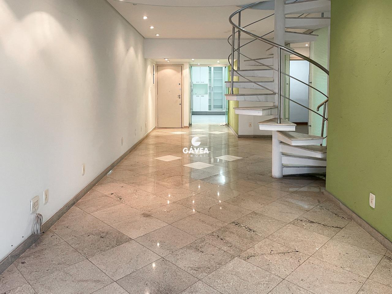 Cobertura à venda no José Menino: 