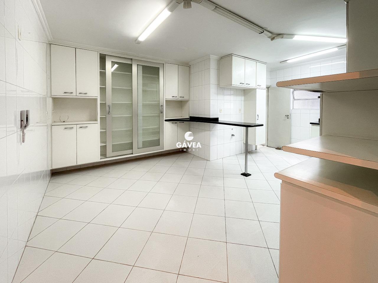 Cobertura à venda no José Menino: 