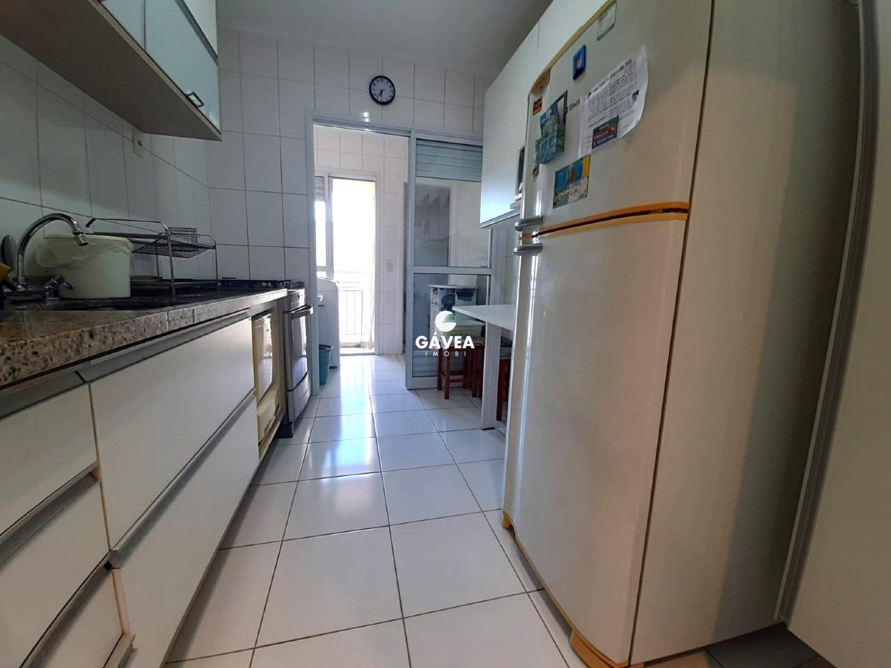 Cobertura à venda no Ponta da Praia: cozinha 