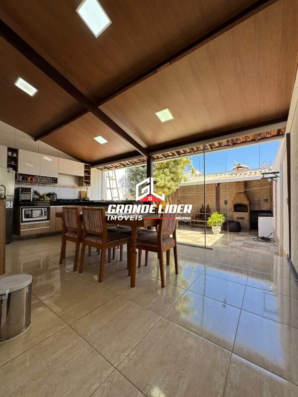 Casa à venda no Jardim Brasília: 