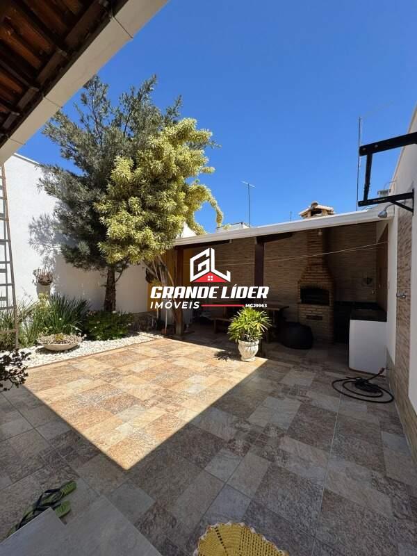 Casa à venda no Jardim Brasília: 