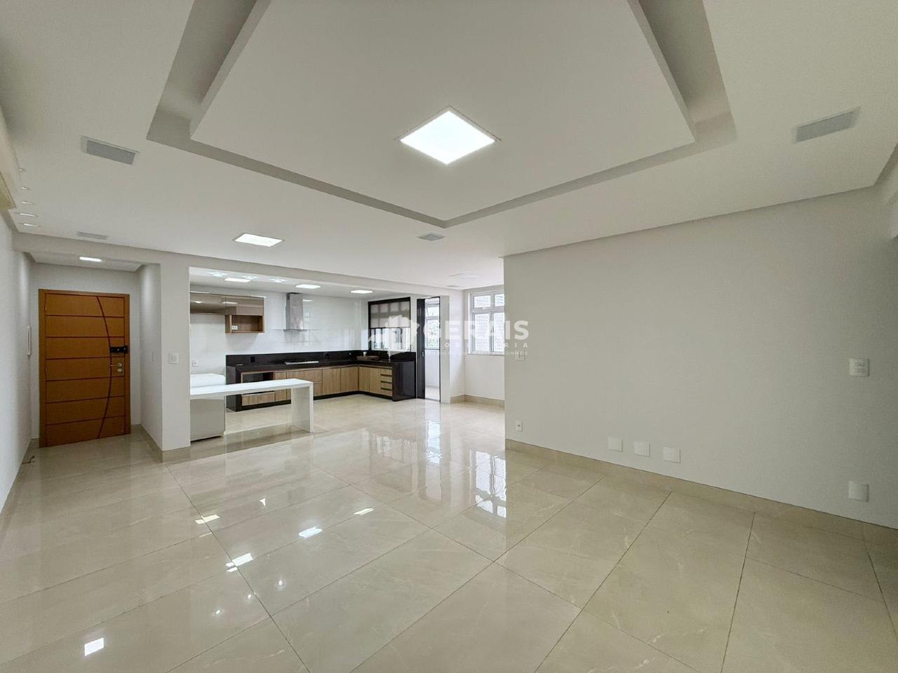 Apartamento à venda no ESPLANADA: 04- SALA