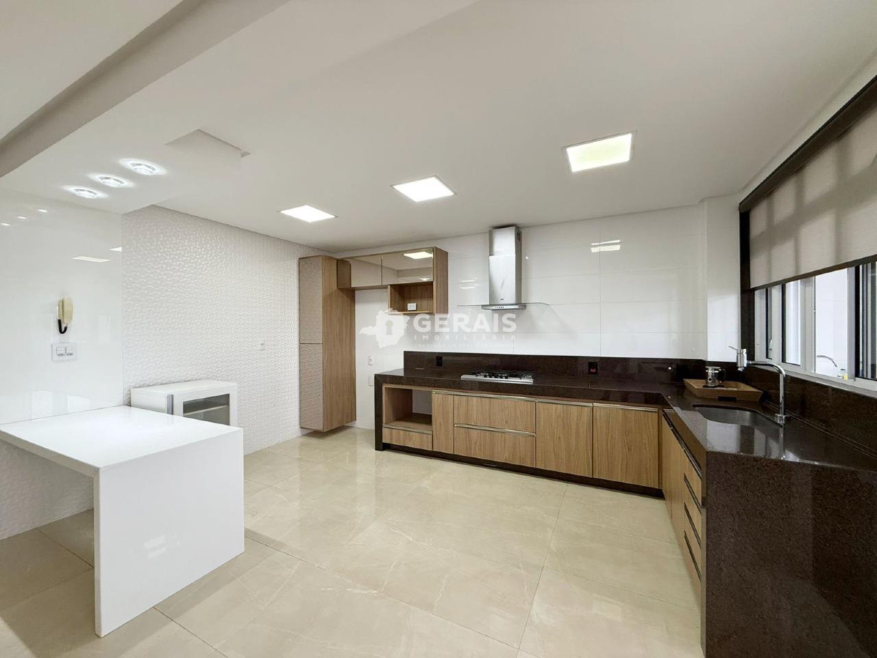 Apartamento à venda no ESPLANADA: 06- COZINHA