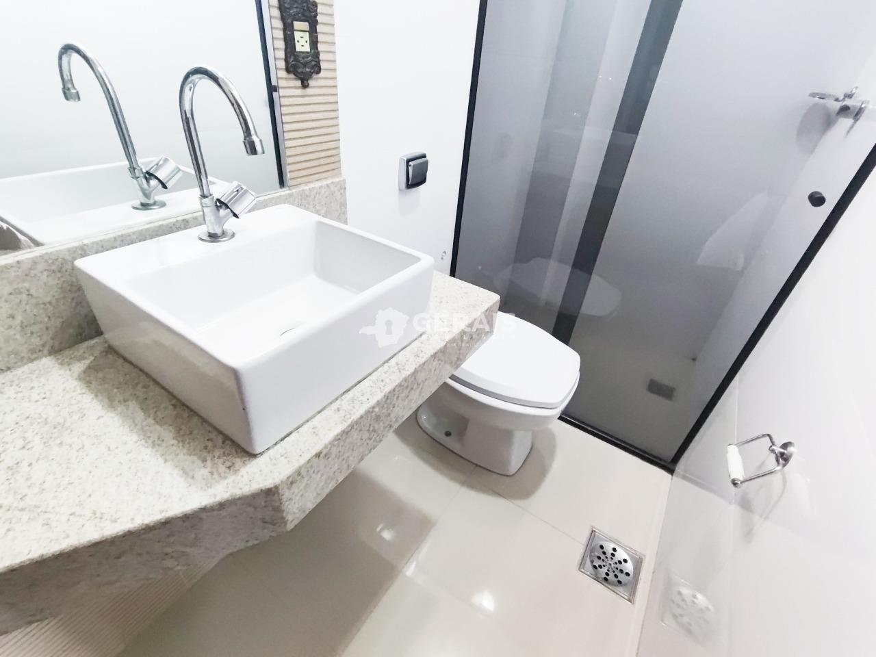 Apartamento para aluguel no CENTRO: 09- BANHO SOCIAL