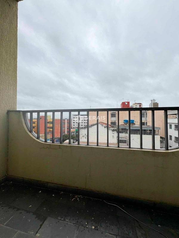 Apartamento para aluguel no CENTRO: 05 - SACADA