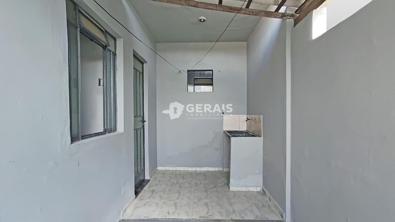 Barracão para aluguel no ITACOLOMI: 09- ÁREA DE SERVIÇO