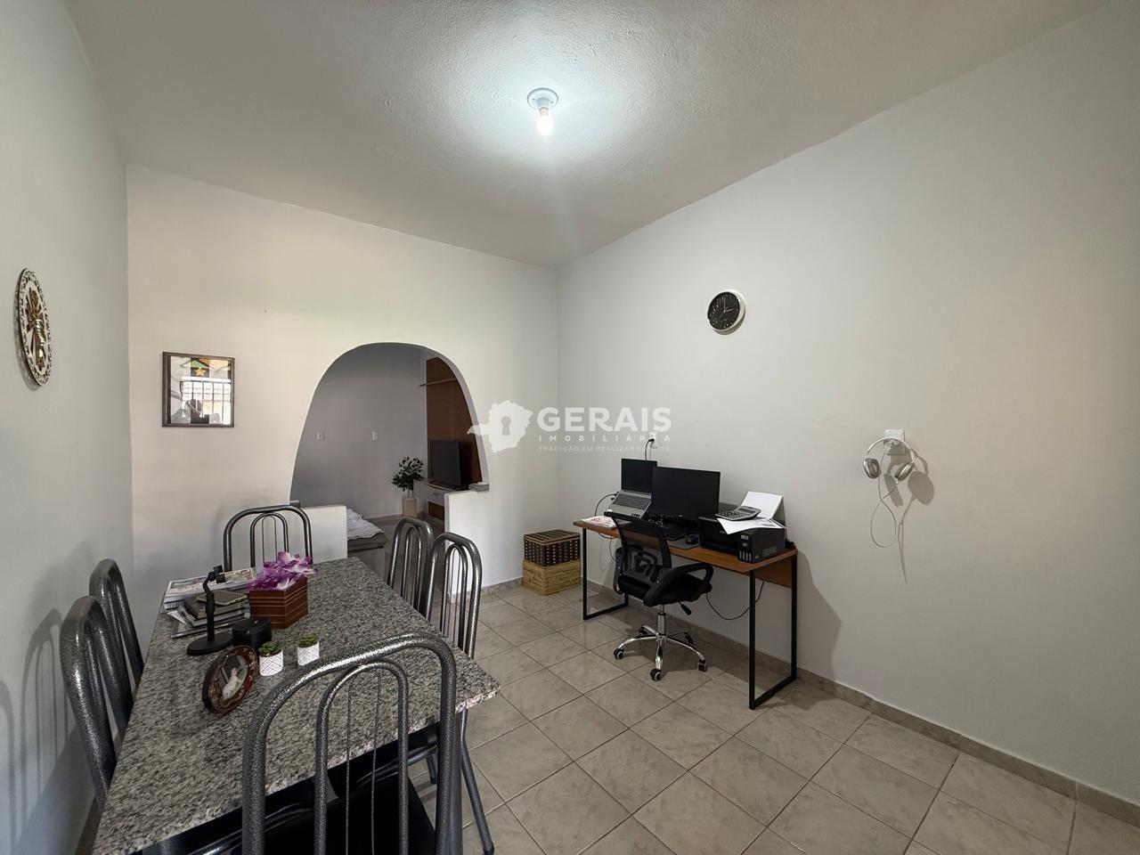 Casa à venda no NOSSAS SENHORA DAS GRAÇAS: 03 - COPA