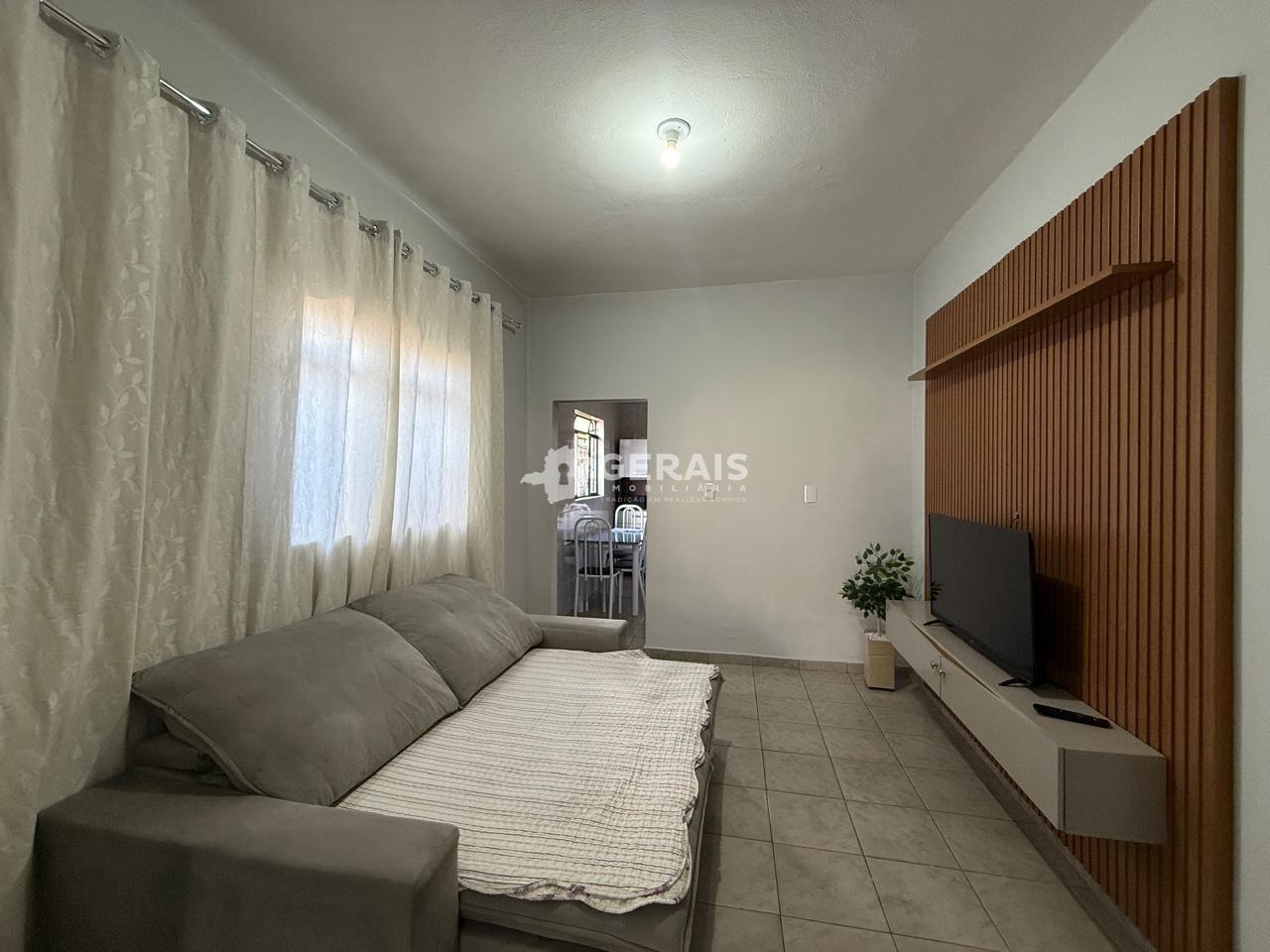 Casa à venda no NOSSAS SENHORA DAS GRAÇAS: 04 - SALA