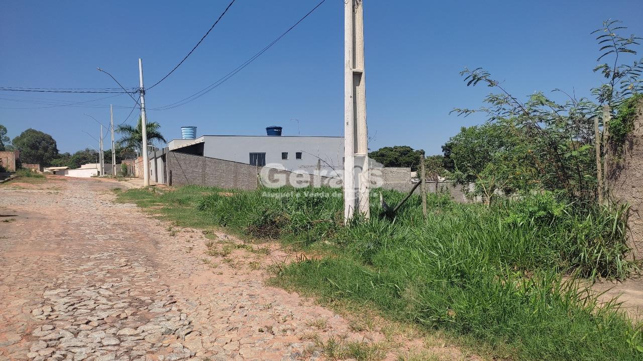 Lote à venda no SANTO ANTÔNIO DOS CAMPOS (ERMIDA): 03 - LOTE