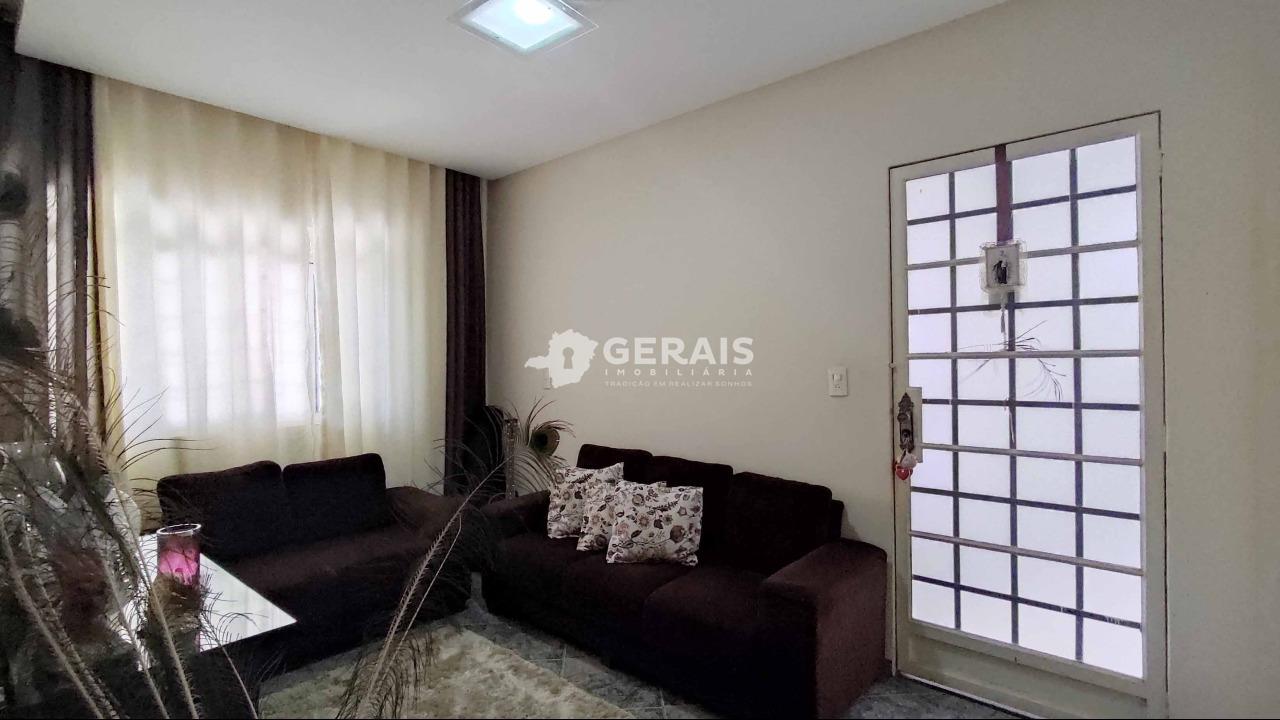 Casa à venda no SANTA ROSA: 04 - SALA