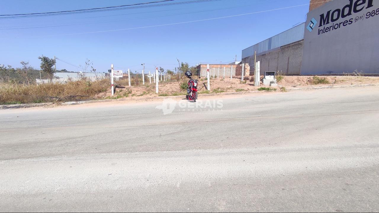 Lote à venda no RESIDENCIAL LAGOA PARK: 01 - LOTE