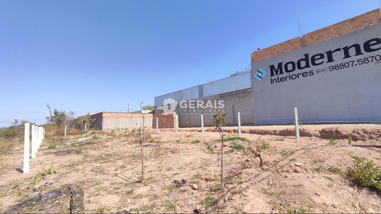 Lote à venda no RESIDENCIAL LAGOA PARK: 04 - LOTE