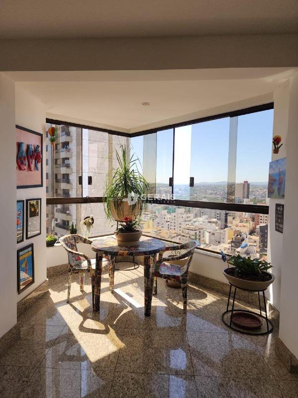 Apartamento à venda no CENTRO: 09 - VARANDA 01