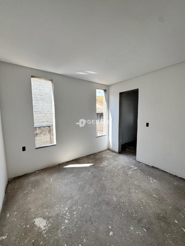 Casa à venda no MANOEL VALINHAS: 09 - QUARTO SUÍTE 02