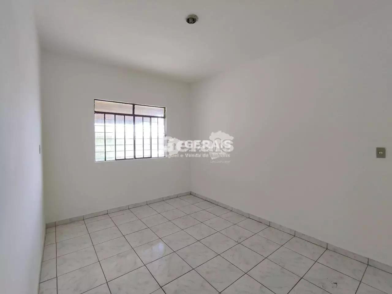 Casa à venda no ANTONIO FONSECA: 08 - QUARTO 02